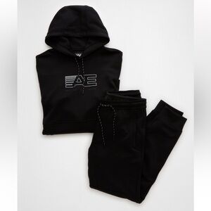 AE 24/7 Jogger + Hoodie Set